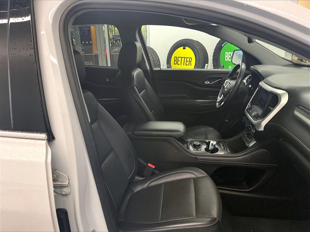 Used 2023 GMC Acadia SLT image 11