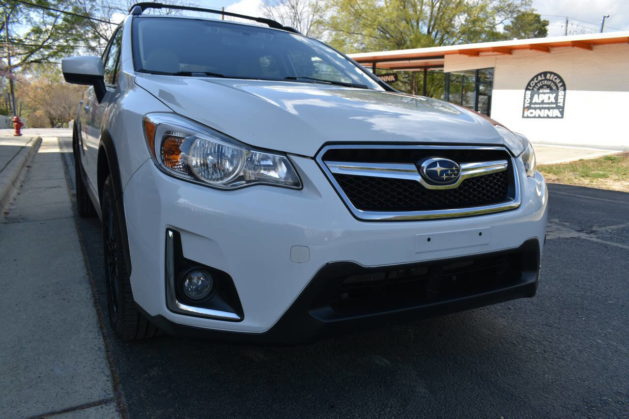 Used 2017 Subaru Crosstrek 2.0i Premium w/ 17" Wheel Sport Package image 40