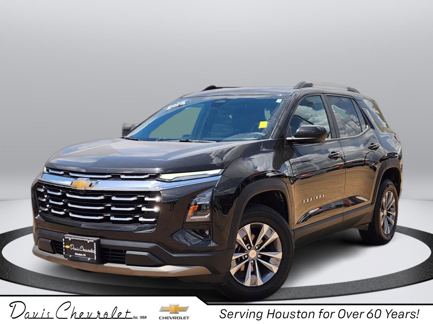 Used 2025 Chevrolet Equinox LT w/ Convenience Package II FWD image 1