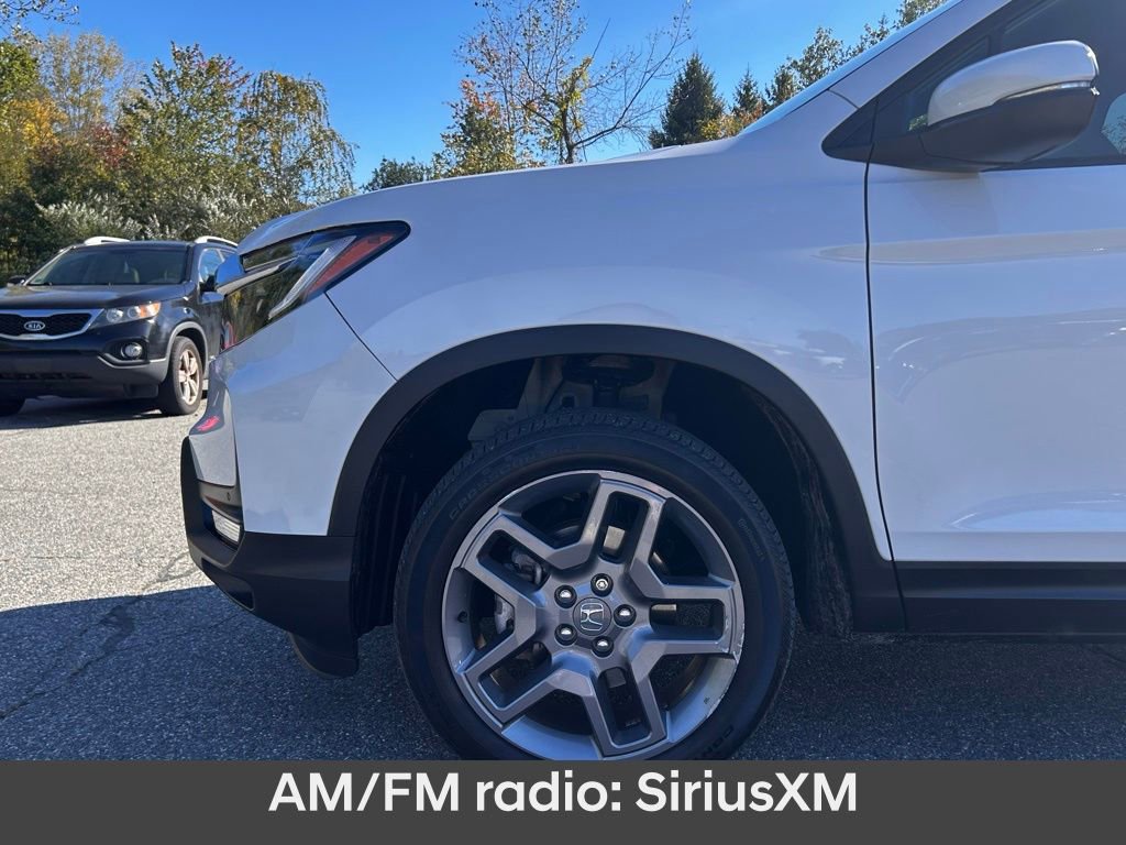 Used 2023 Honda Passport EX-L image 2
