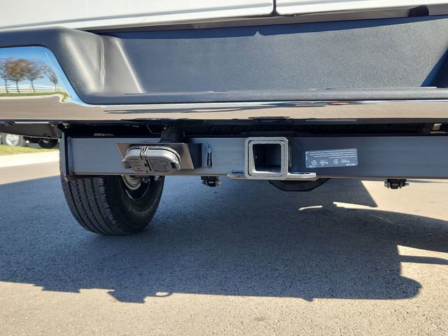 New 2025 Chevrolet Express 3500 w/ Driver Convenience Package image 21