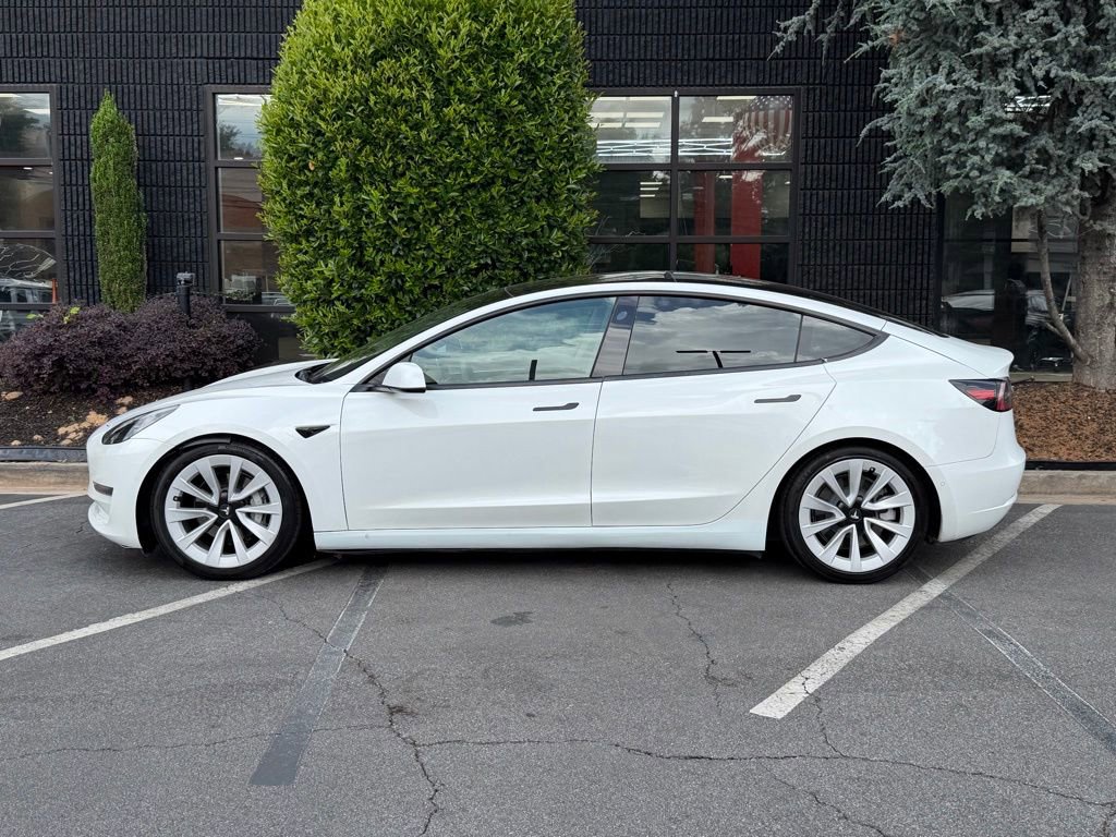 Used 2022 Tesla Model 3 Long Range AWD/4WD image 9