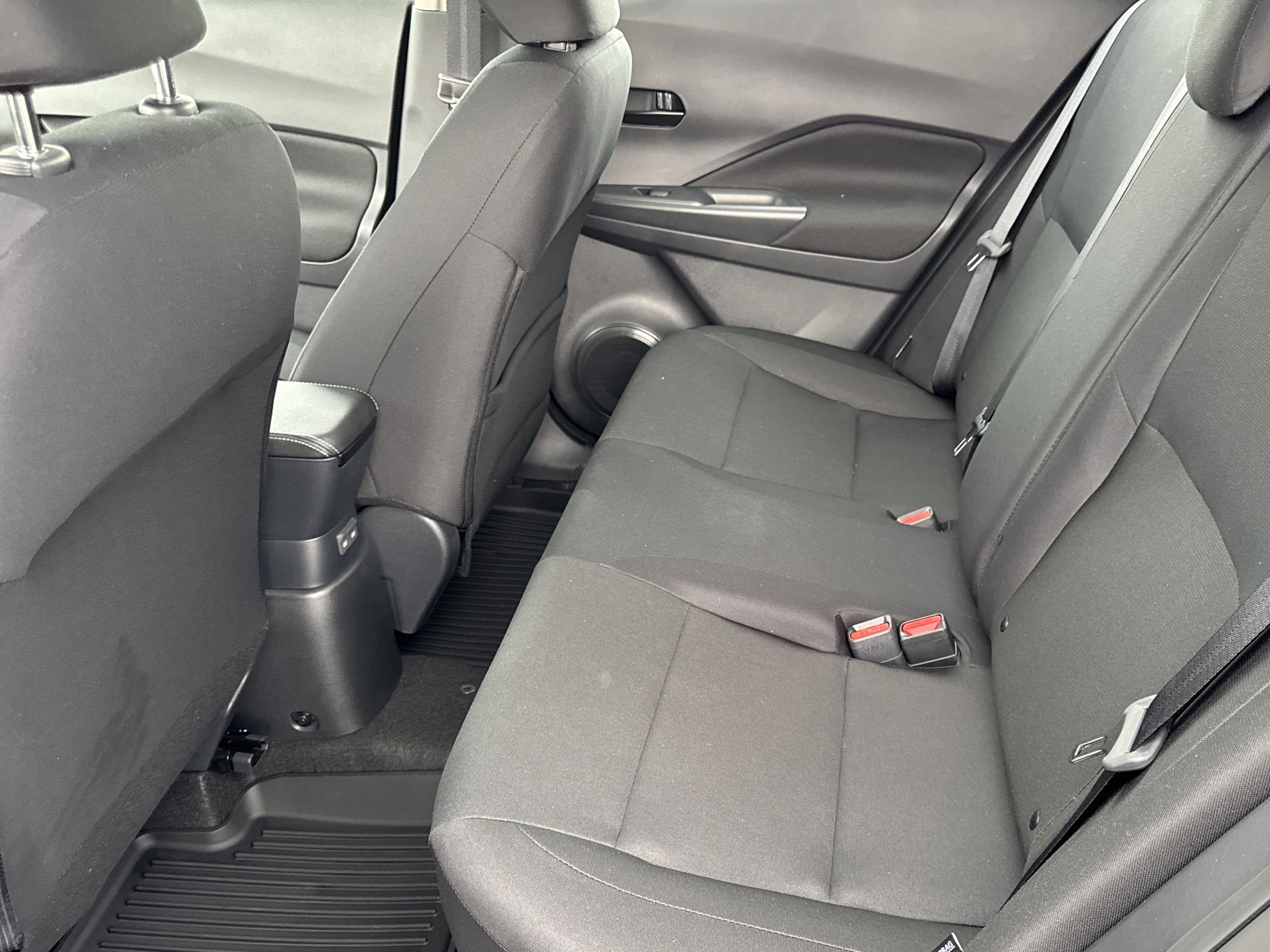 New 2025 Nissan Kicks Play S image 12