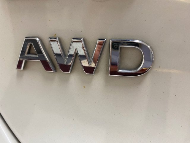 Used 2018 INFINITI QX30 Premium w/ Navigation Package AWD/4WD image 24