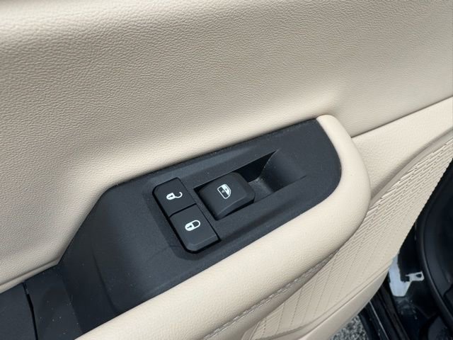 Used 2023 Jeep Grand Cherokee L Limited w/ Luxury Tech Group II image 38