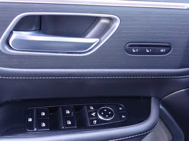 Used 2025 INFINITI QX80 Sensory w/ Exterior Package AWD/4WD image 29