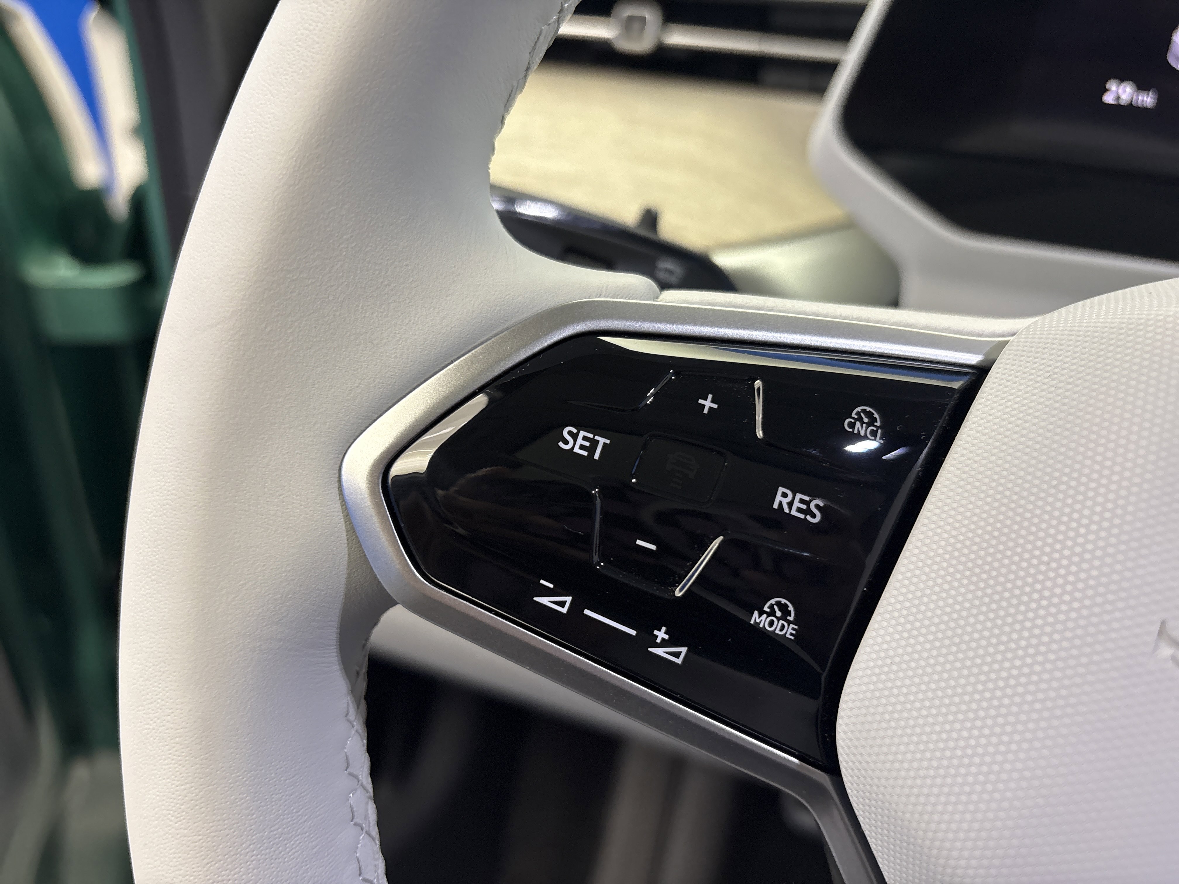 New 2025 Volkswagen ID. Buzz 1st Edition image 15