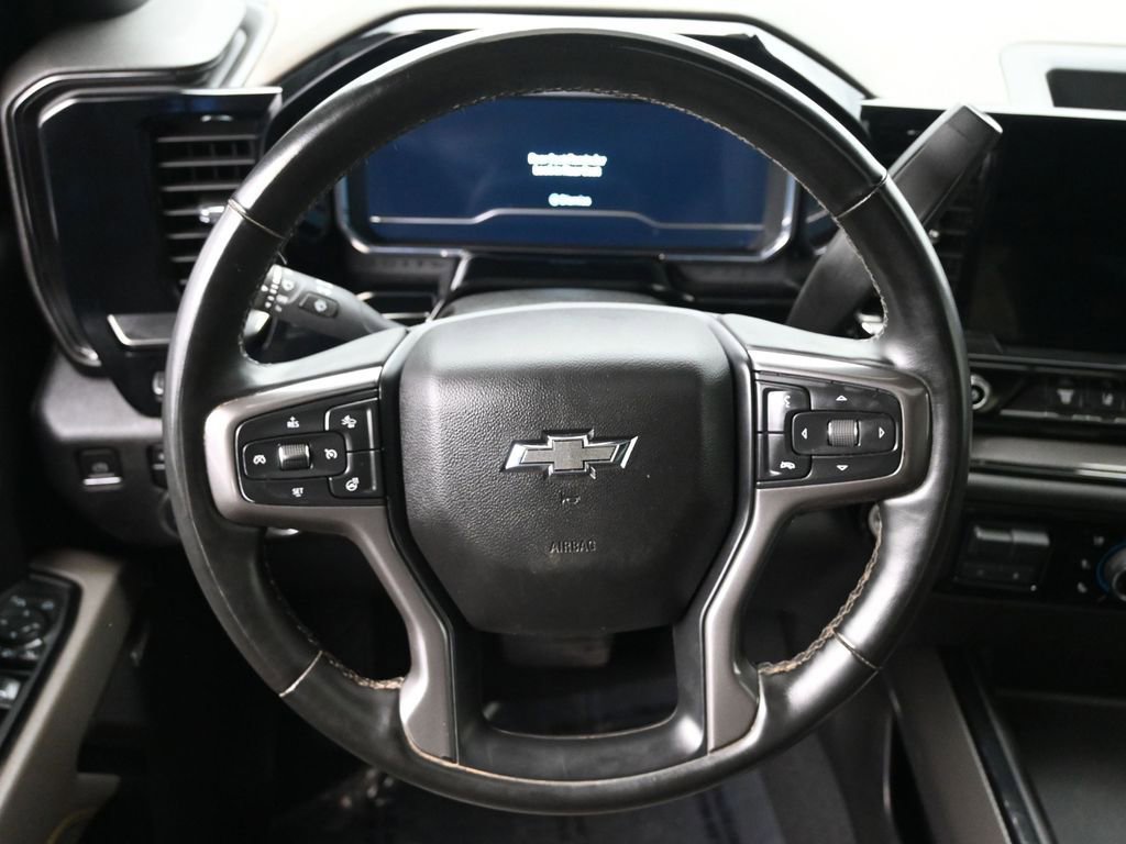 Used 2024 Chevrolet Silverado 2500 ZR2 w/ Technology Package AWD/4WD image 21