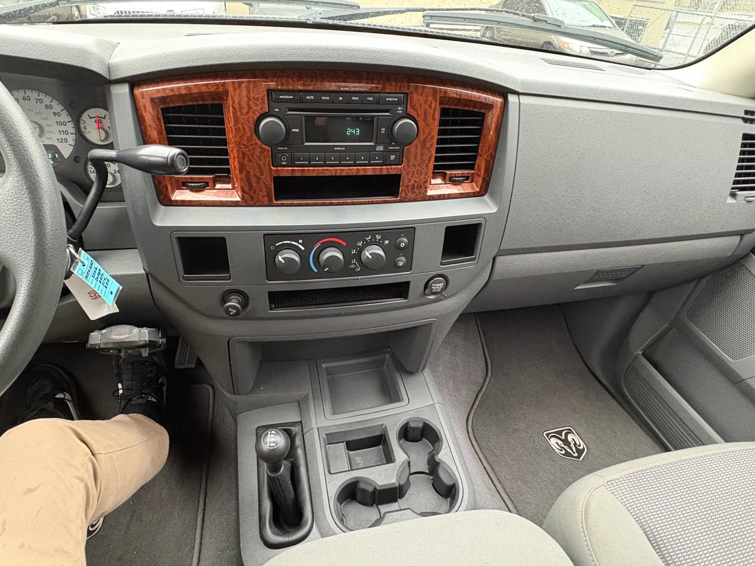 Used 2006 Dodge Ram 3500 Truck SLT image 15
