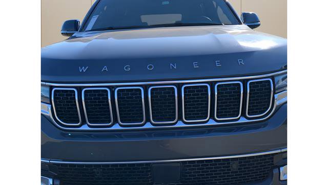 Used 2024 Jeep Wagoneer Series II w/ Flexible Seating Group image 14