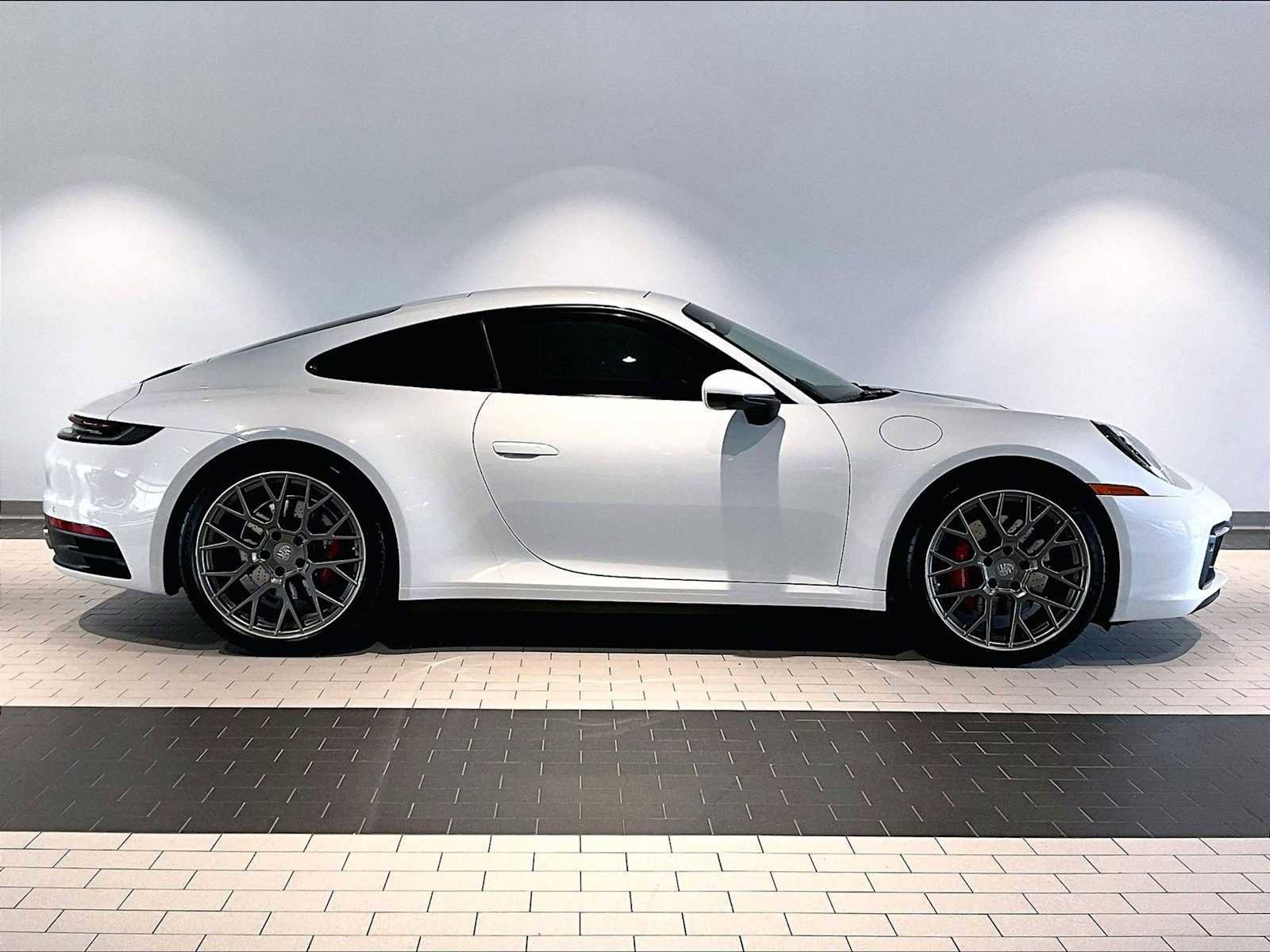 Used 2022 Porsche 911 Carrera S image 11