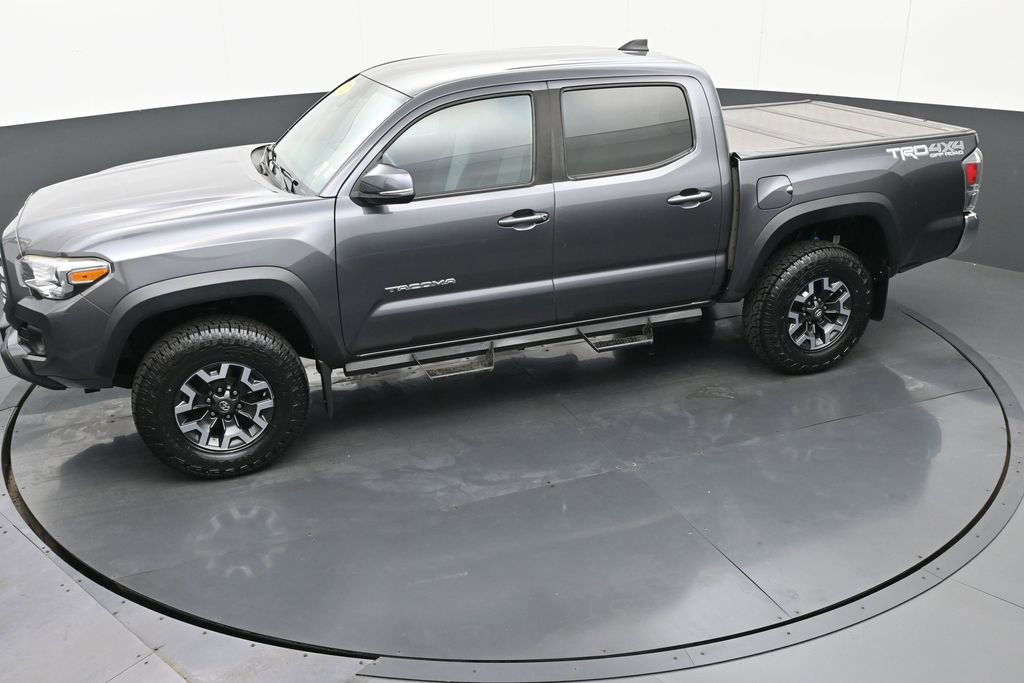 Used 2021 Toyota Tacoma TRD Off-Road image 31