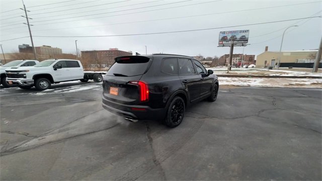 Used 2022 Kia Telluride SX w/ SX Prestige Package image 8