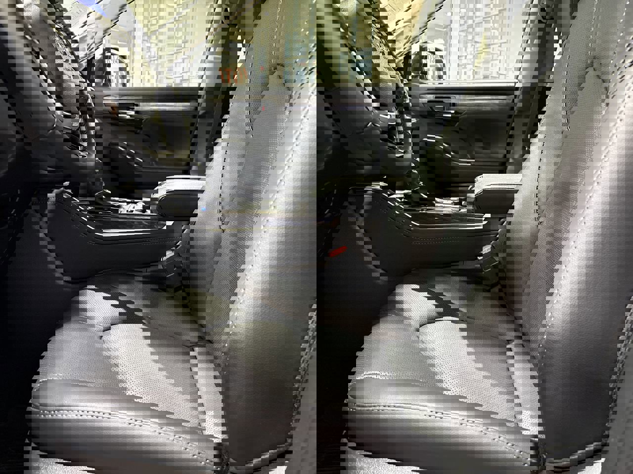 New 2026 Toyota Highlander Limited image 11