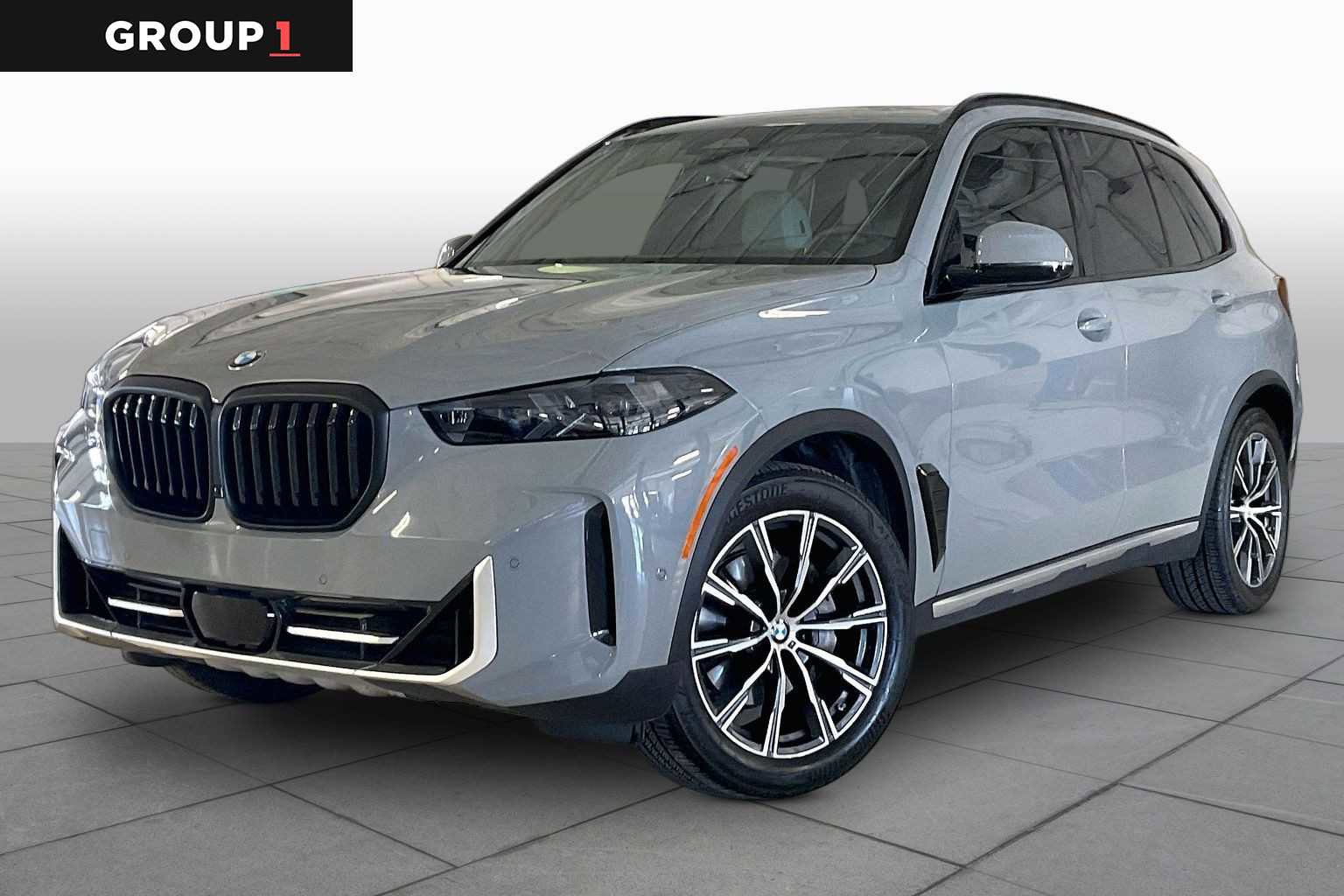 Certified 2025 BMW X5 xDrive40i w/ Parking Assistance Package AWD/4WD image 1
