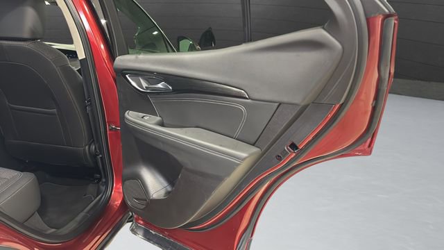 Used 2023 Buick Envision Preferred image 31