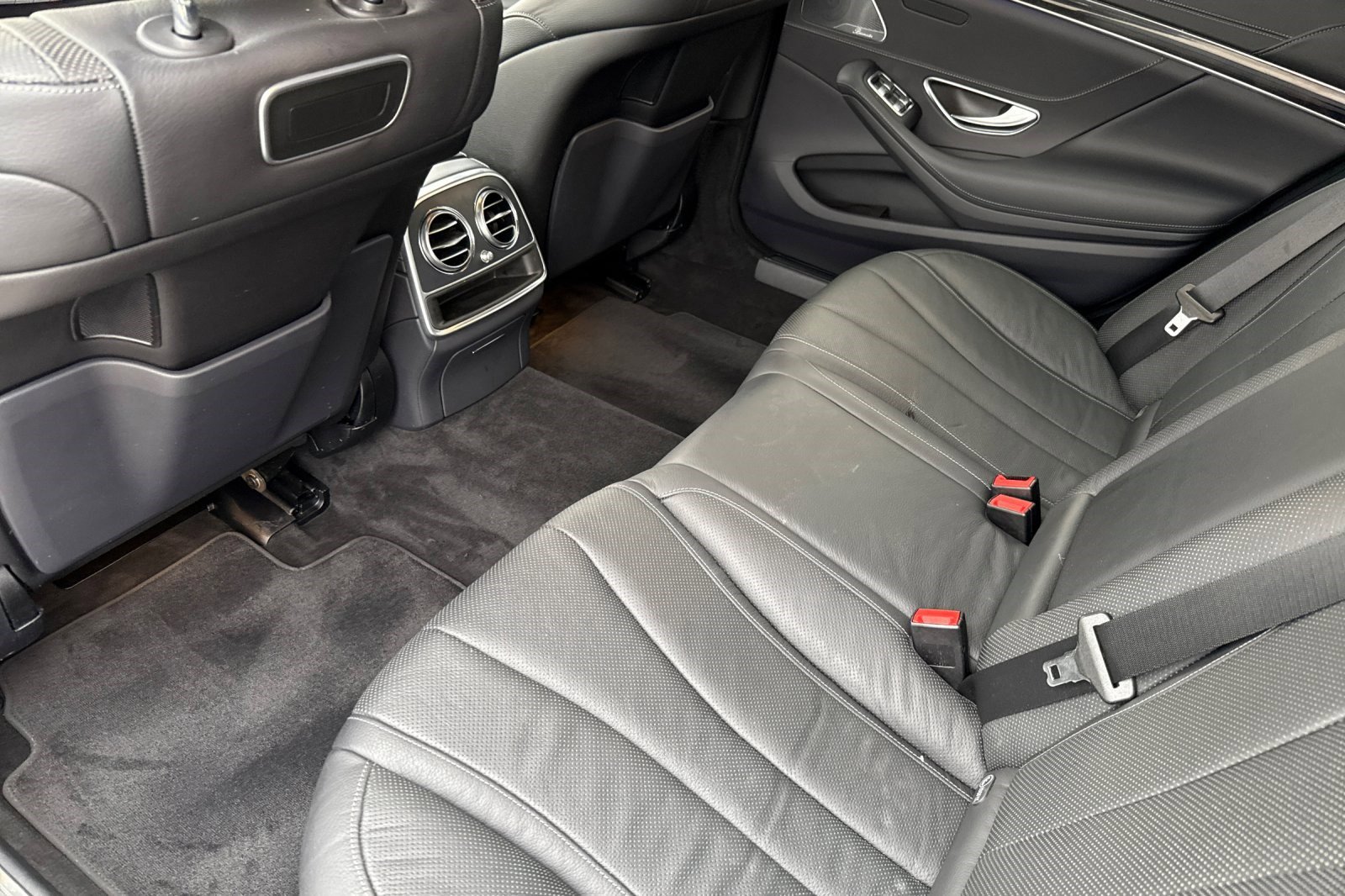 Used 2019 Mercedes-Benz S 450 Sedan image 15