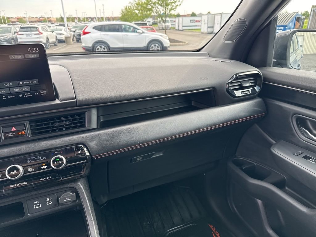 Used 2024 Honda Pilot TrailSport image 28