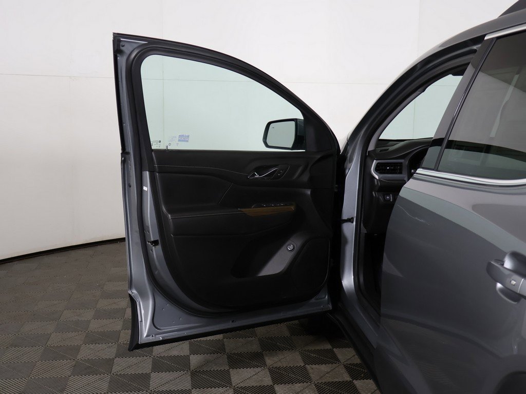 Used 2023 GMC Acadia SLE w/ Driver Convenience Package image 20