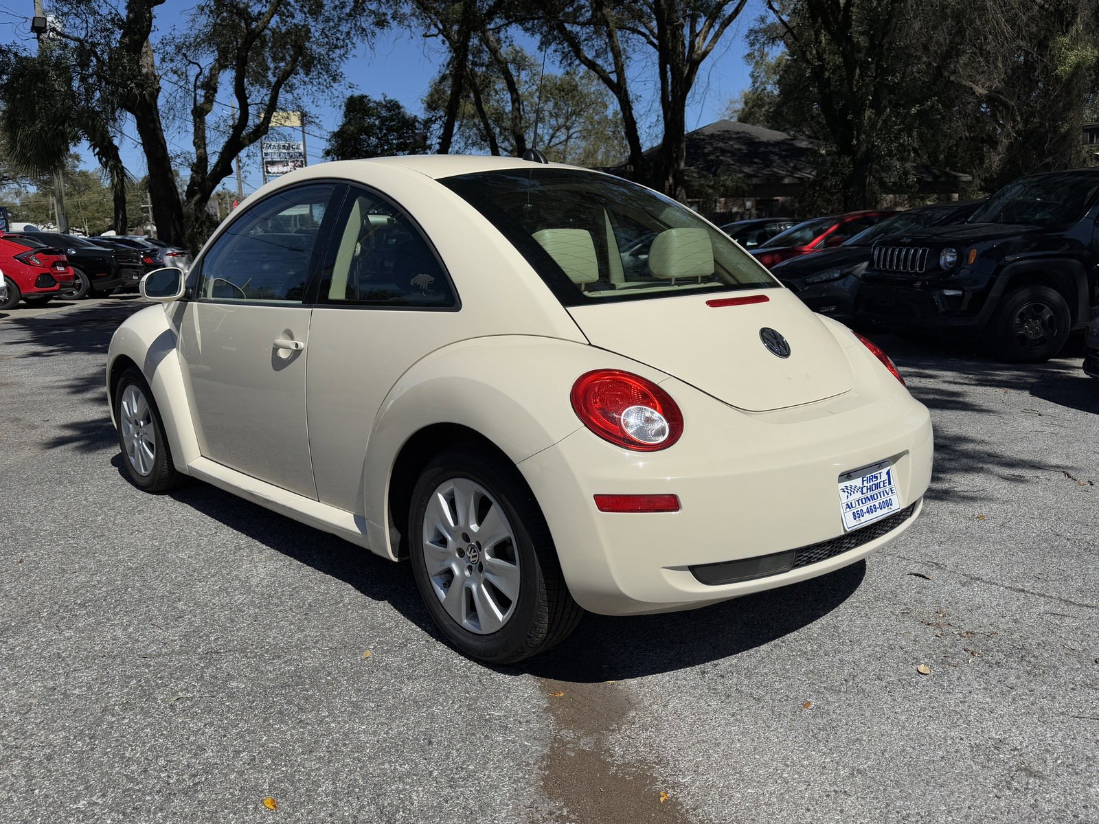 Used 2008 Volkswagen Beetle S image 3
