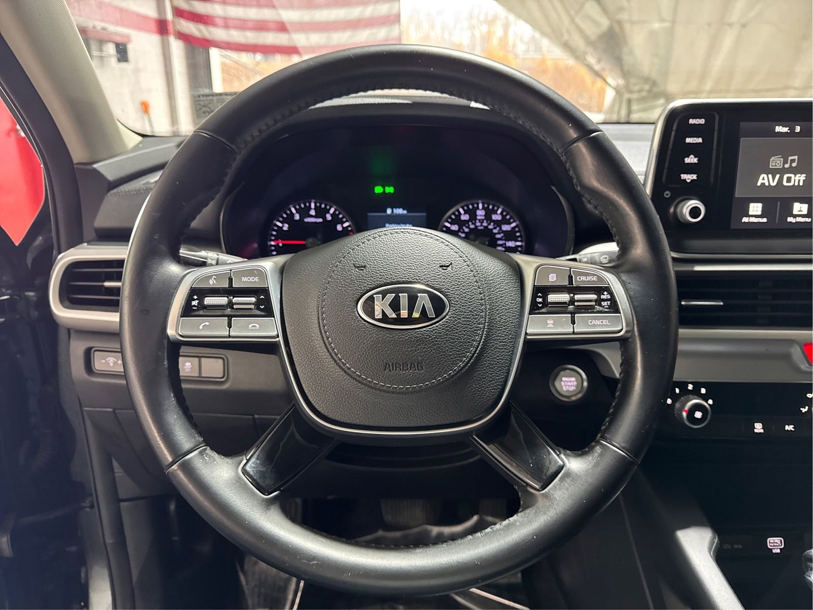 Used 2020 Kia Telluride LX image 15