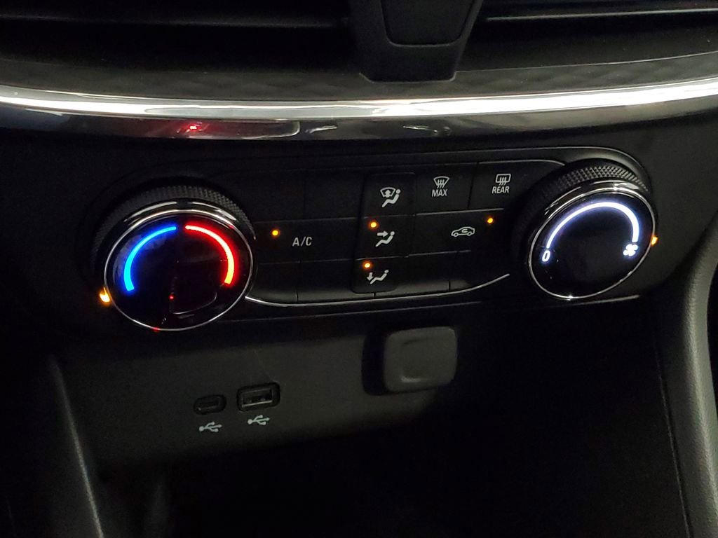 Used 2025 Buick Encore GX Preferred image 19