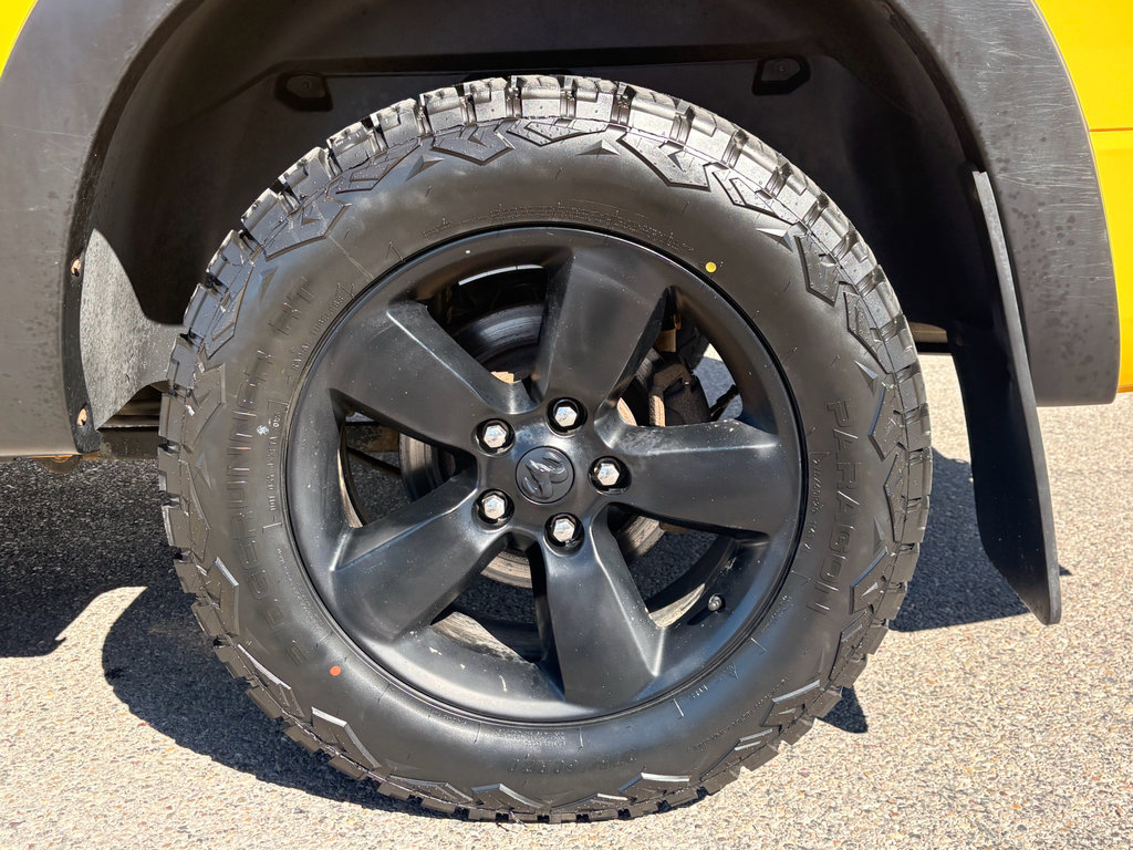 Used 2019 RAM 1500 Express w/ Wheel & Sound Group AWD/4WD image 9