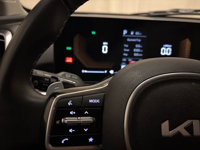 Used 2025 Kia Sorento EX image 30