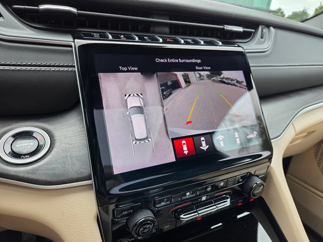 Certified 2024 Jeep Grand Cherokee Limited w/ Luxury Tech Group II AWD/4WD image 34