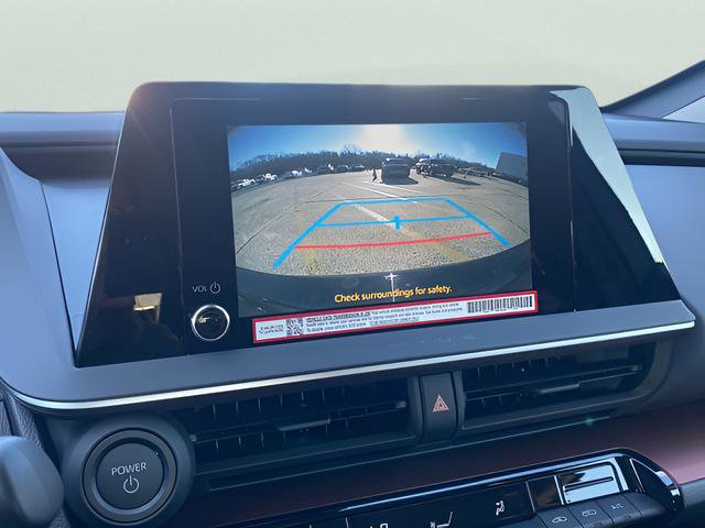 New 2026 Toyota Prius Plug-In Hybrid FWD image 23