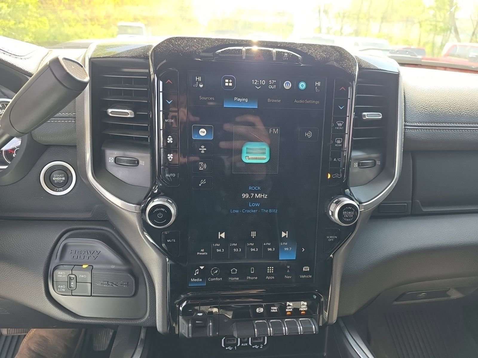 Used 2023 RAM 2500 Laramie AWD/4WD image 14