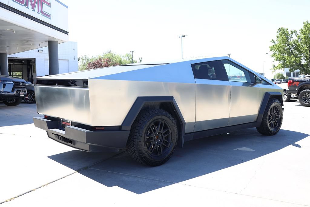 Used 2025 Tesla Cybertruck AWD Crew Cab image 6