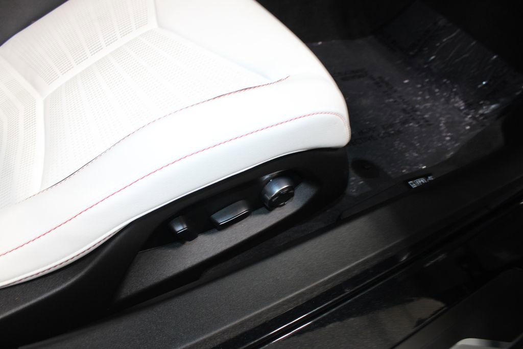 Used 2023 Chevrolet Corvette Stingray Premium Conv image 20