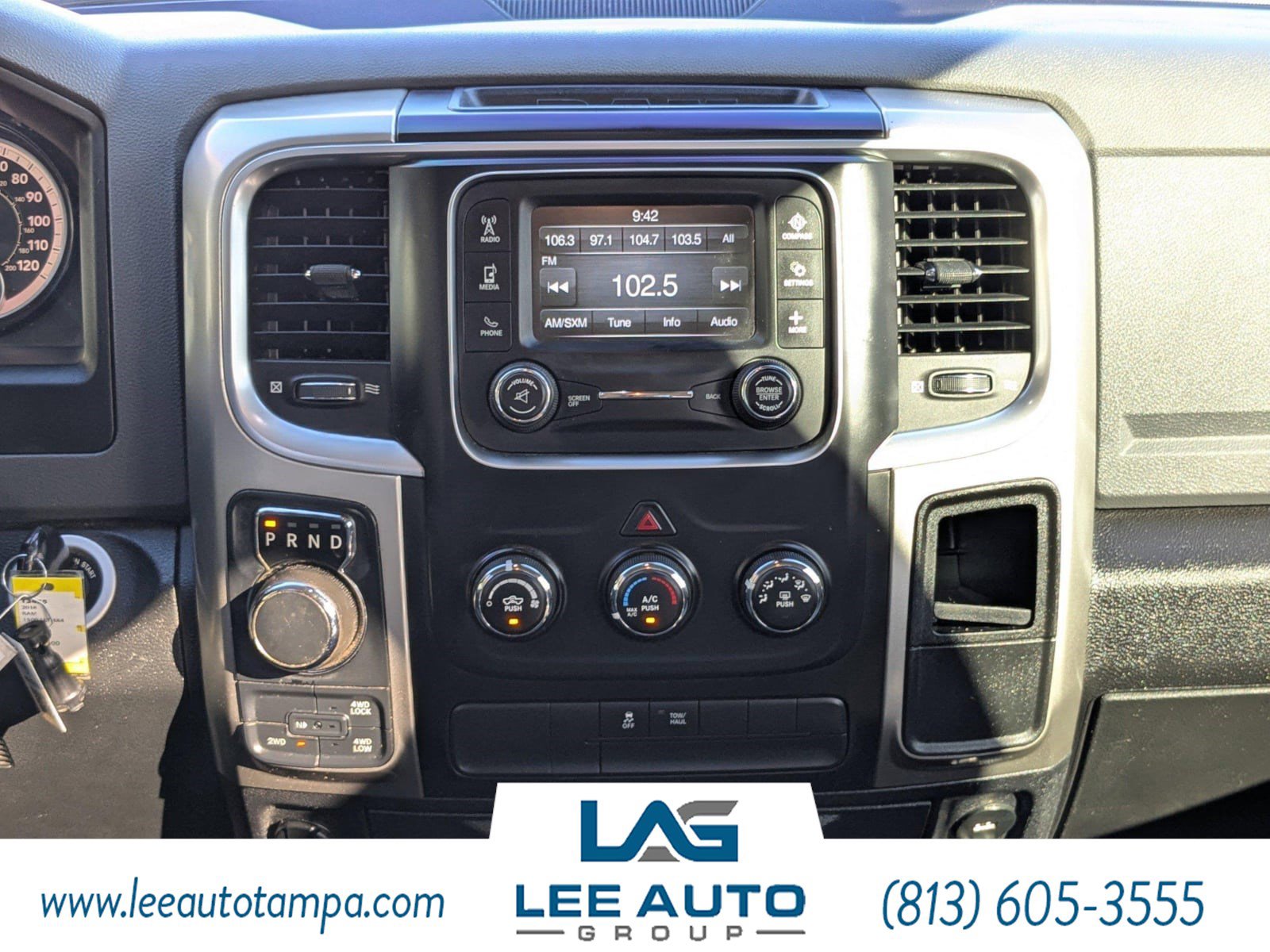 Used 2018 RAM 1500 Classic SLT AWD/4WD image 17