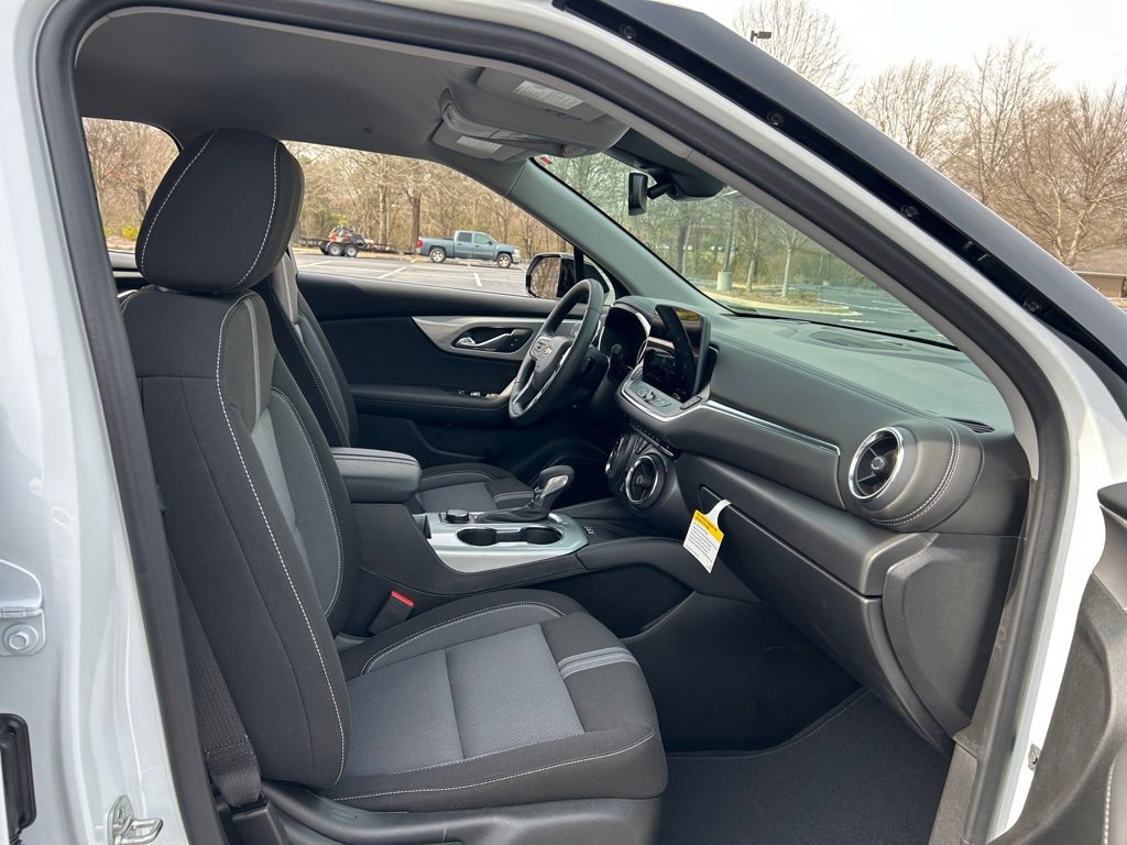 New 2026 Chevrolet Blazer LT w/ Convenience Package image 46