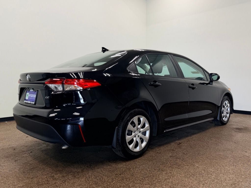 Used 2026 Toyota Corolla LE FWD image 6
