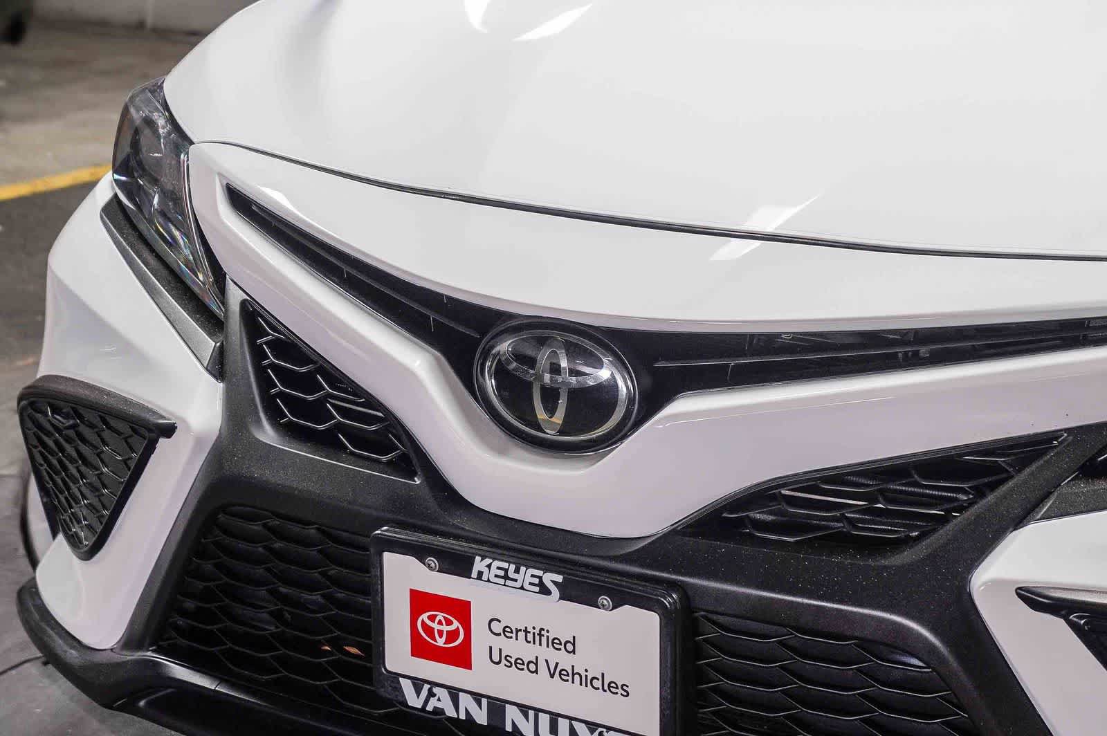 Certified 2024 Toyota Camry SE FWD image 9