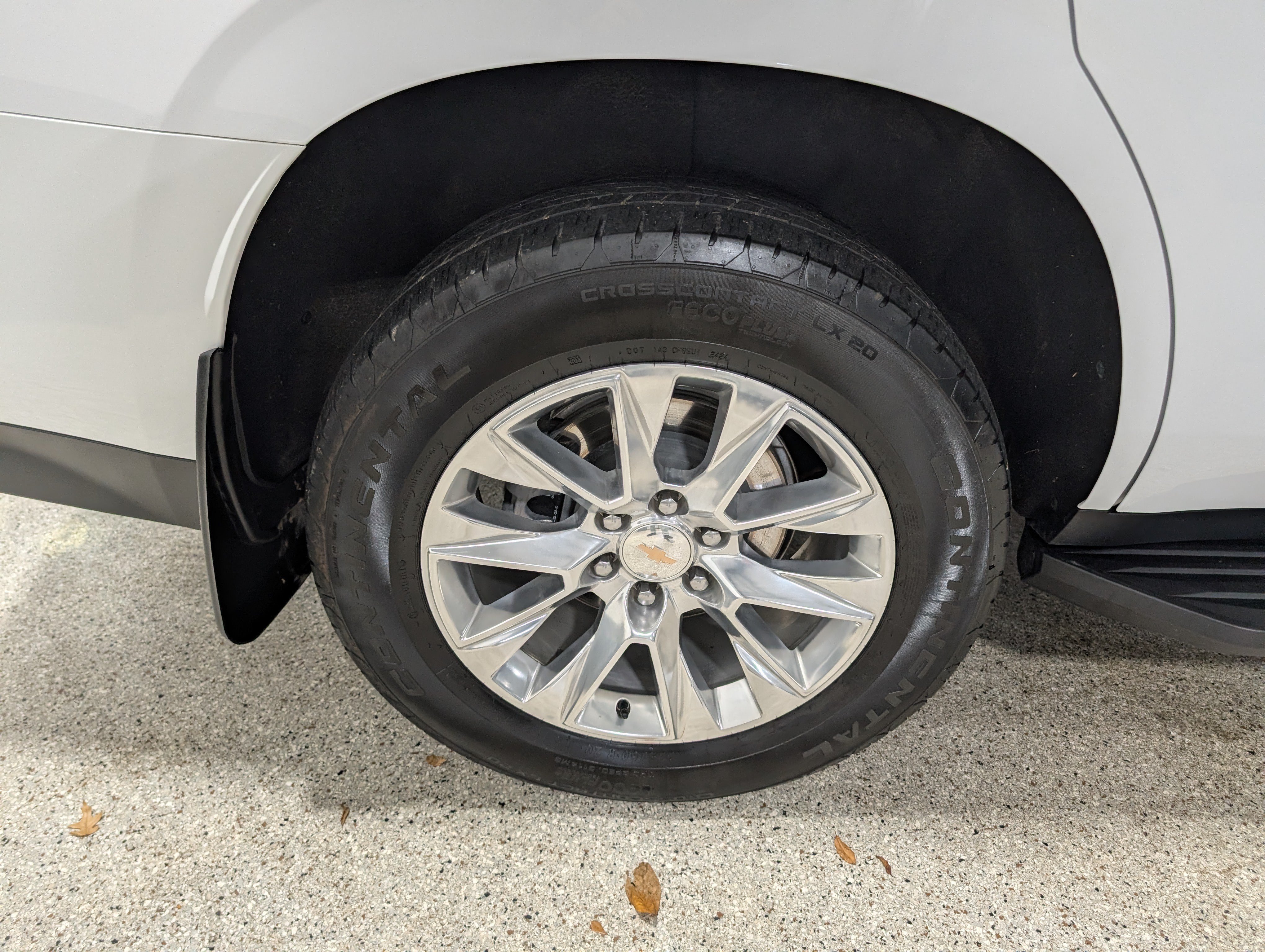 Used 2024 Chevrolet Tahoe Premier AWD/4WD image 13