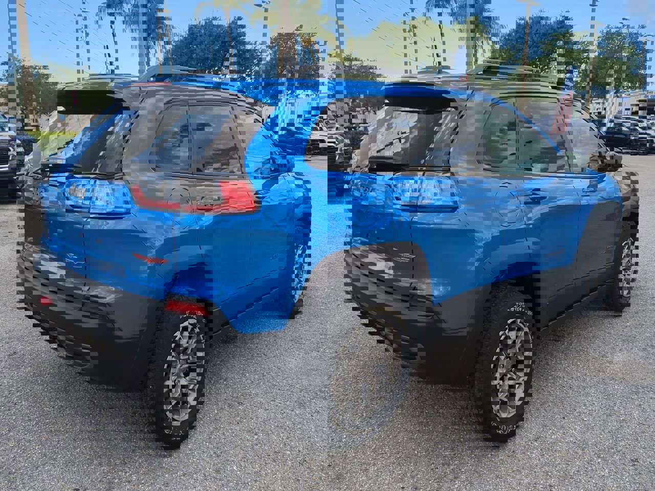 Used 2020 Jeep Cherokee Trailhawk w/ Cold Weather Group image 5