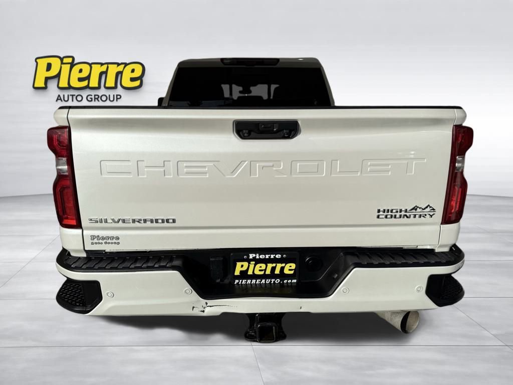 Used 2023 Chevrolet Silverado 3500 High Country w/ Z71 Off-Road Package image 3