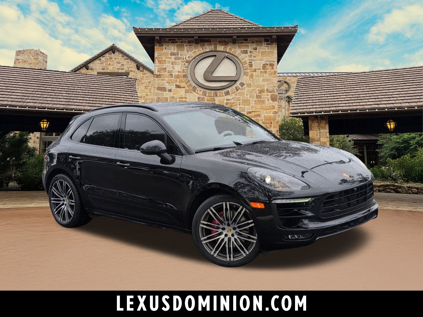 Used 2018 Porsche Macan GTS image 1