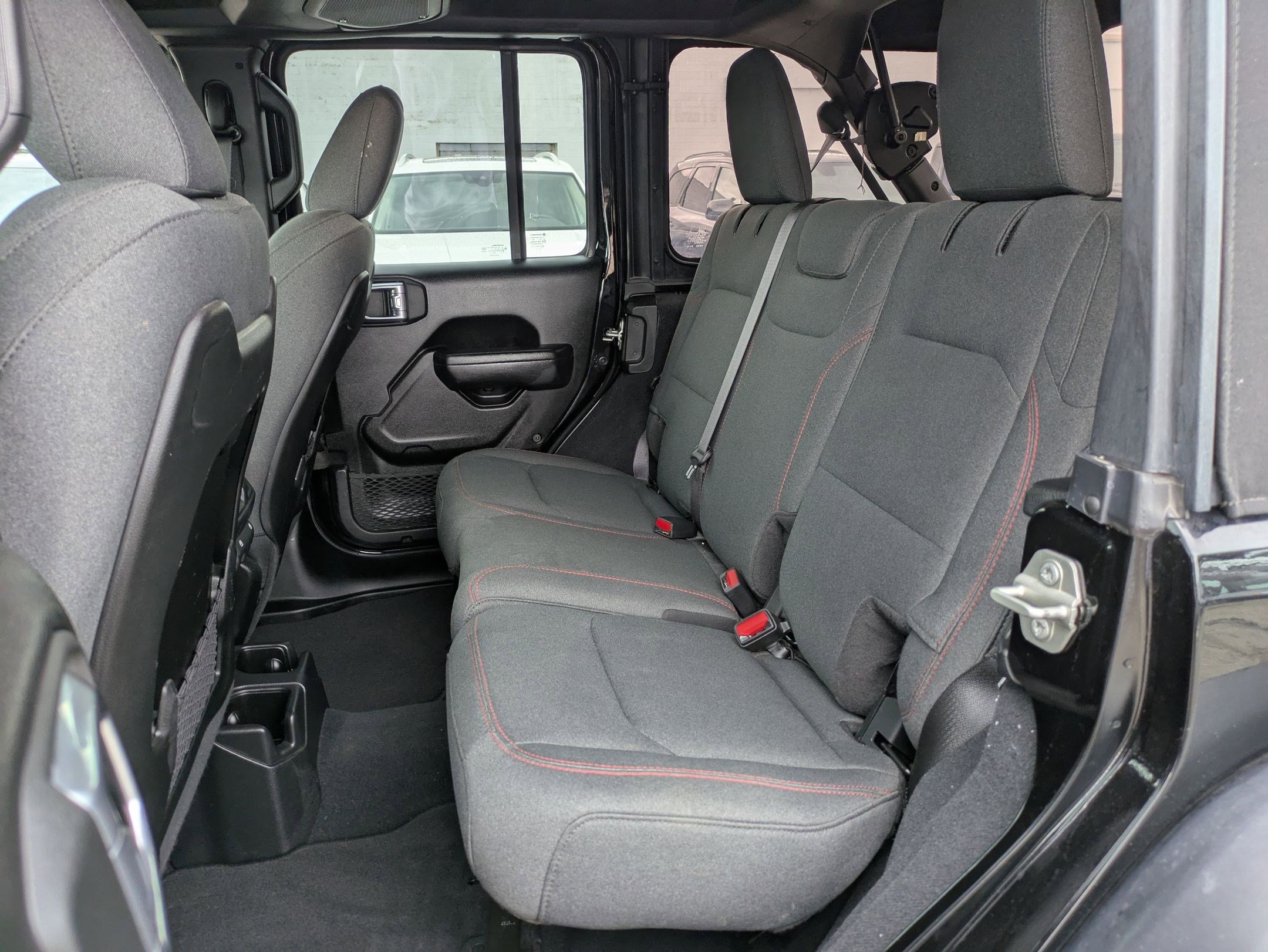 Used 2024 Jeep Wrangler Unlimited Rubicon w/ Convenience Group image 29