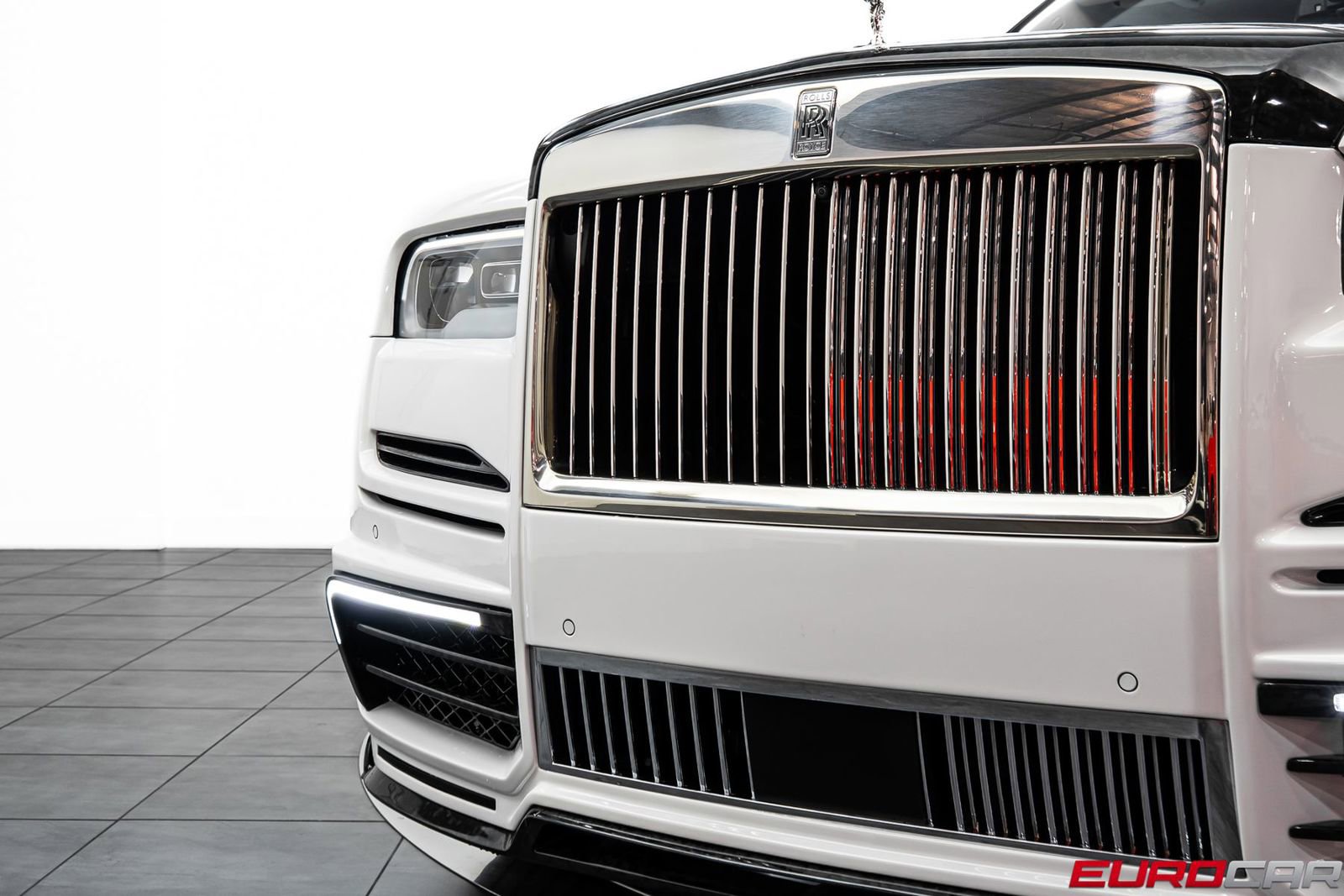 Used 2023 Rolls-Royce Cullinan image 12