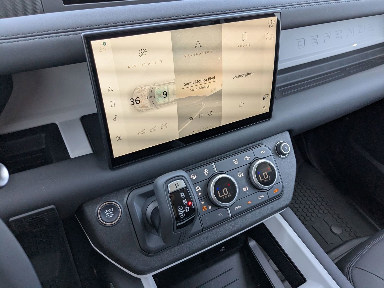 Used 2025 Land Rover Defender 130 S image 15