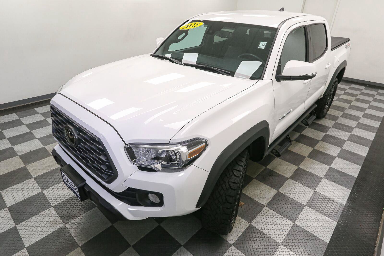Used 2023 Toyota Tacoma TRD Off-Road AWD/4WD image 6