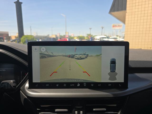 Used 2023 Ford Escape Active w/ Tech Pack #1 AWD/4WD image 17