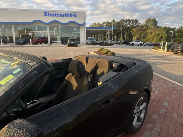 Used 2017 Ford Mustang Convertible w/ Equipment Group 051A RWD image 30