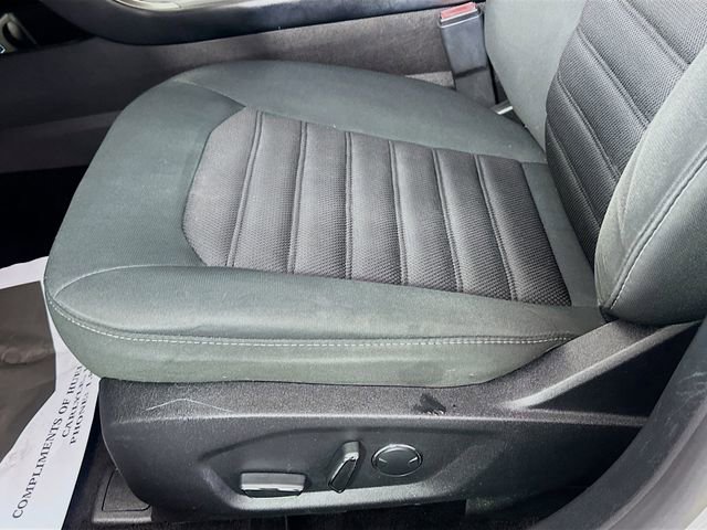 Used 2017 Ford Fusion SE image 19