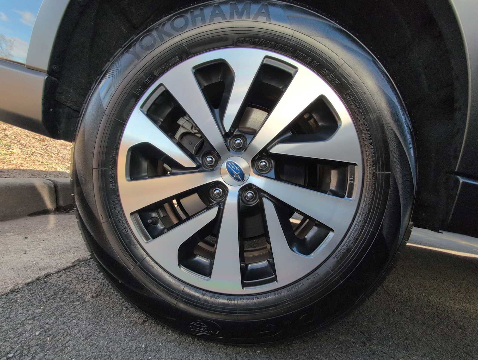 Certified 2024 Subaru Outback Premium w/ Popular Package #1A image 14