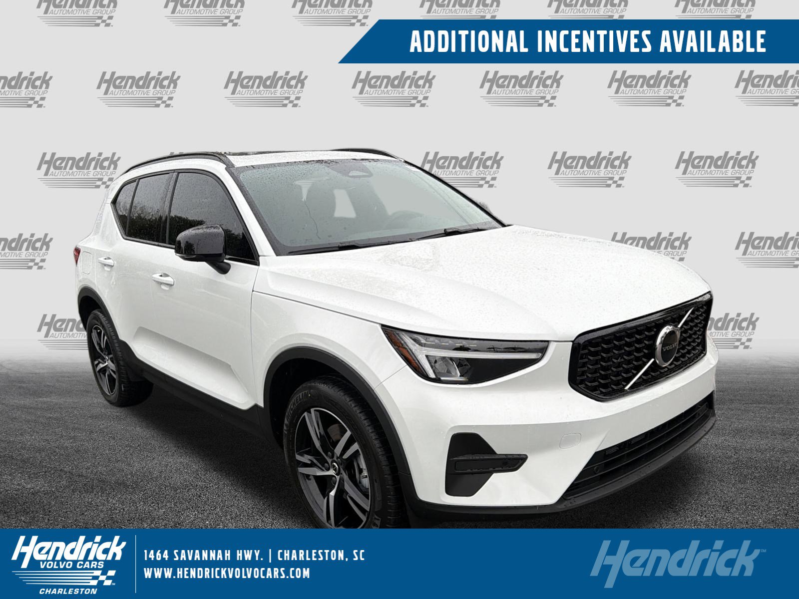 New 2026 Volvo XC40 B4 Core image 1